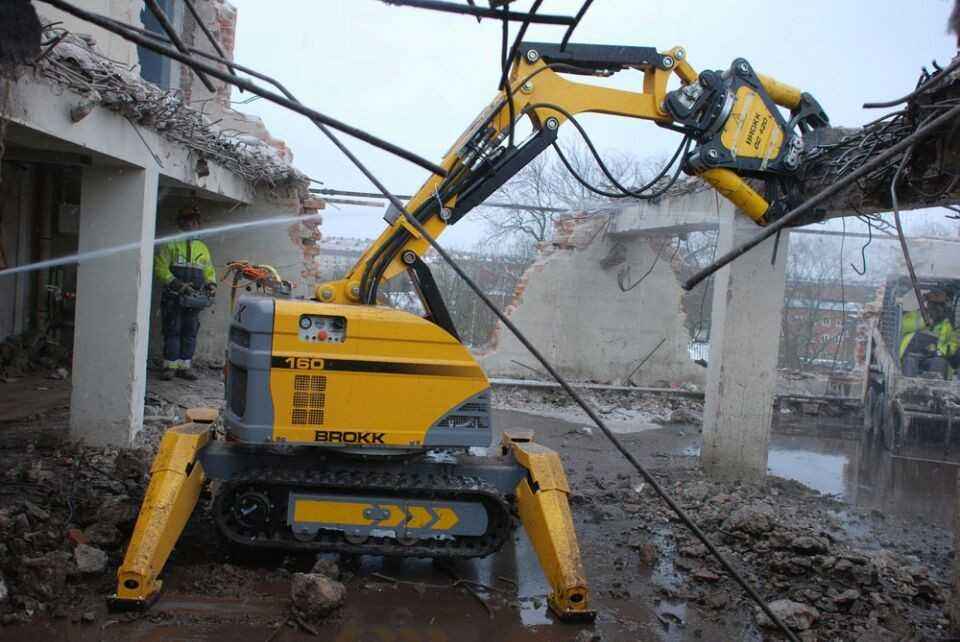 建筑物拆除机器人